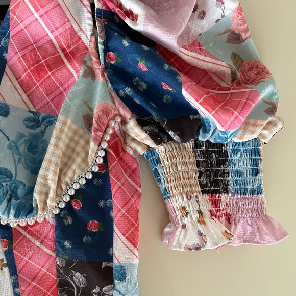 Mukzin Puff-Sleeve Floral Patchwork Design Top with Pearls 🩷💙🤍 - Picture 5 of 10